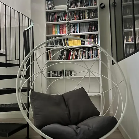 Buttes Chaumont Buttes Chaumont Homestay *