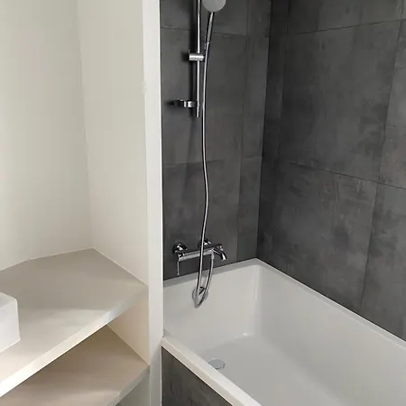 Buttes Chaumont Buttes Chaumont *