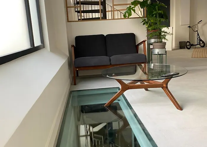 Buttes Chaumont Buttes Chaumont *