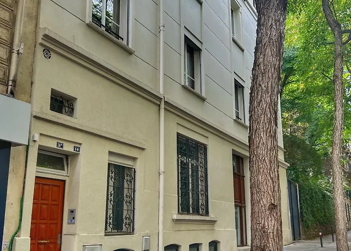 Homestay Buttes Chaumont Buttes Chaumont *