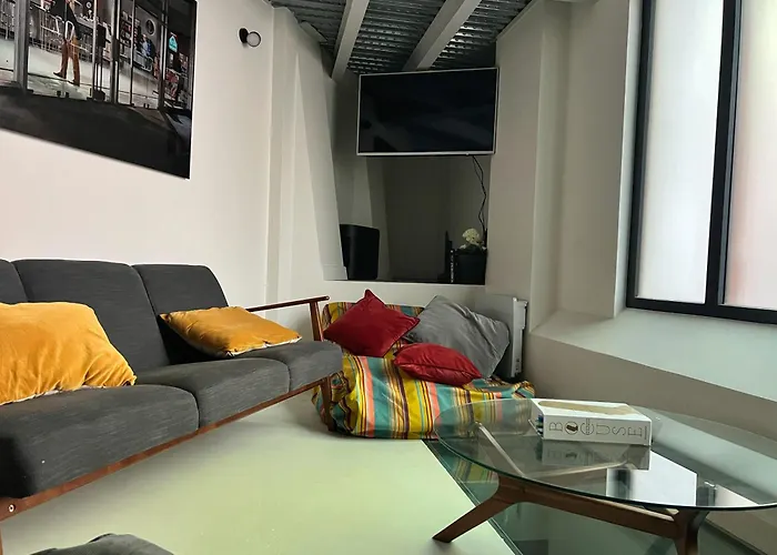 Buttes Chaumont Buttes Chaumont *