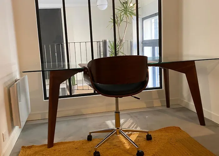 Buttes Chaumont Buttes Chaumont Homestay Paris